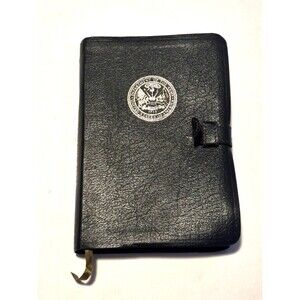 Department Of The Army The Soldier's Bible With Tab Closer 2004